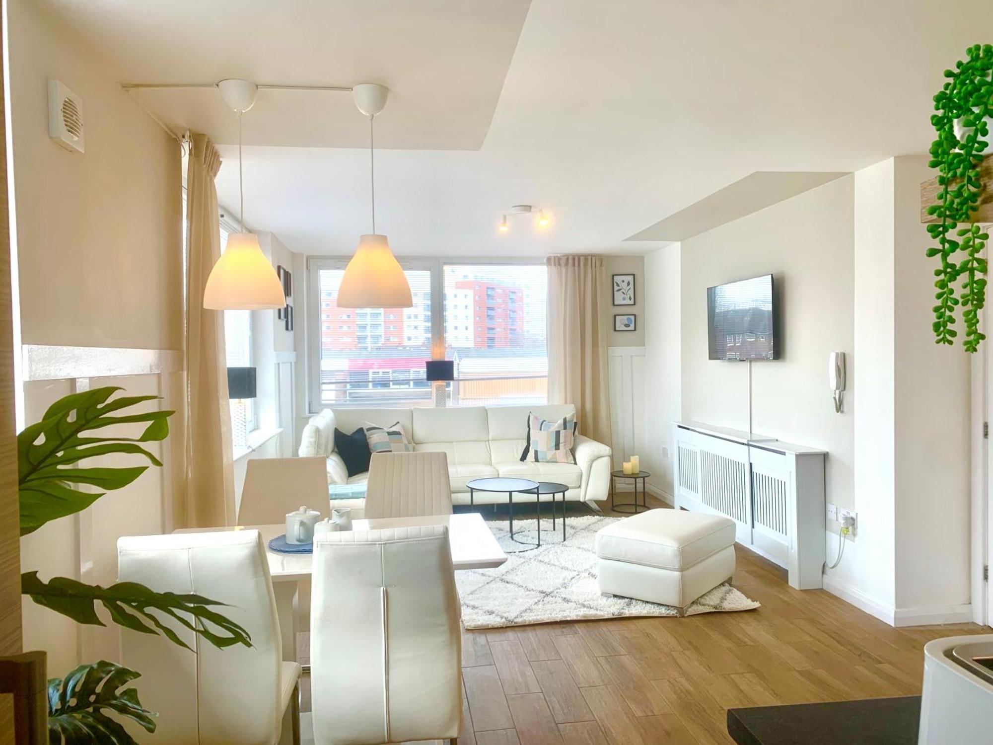 Large Modern 3 Bedroom City Centre Apartment ,Free Parking 利物浦 外观 照片