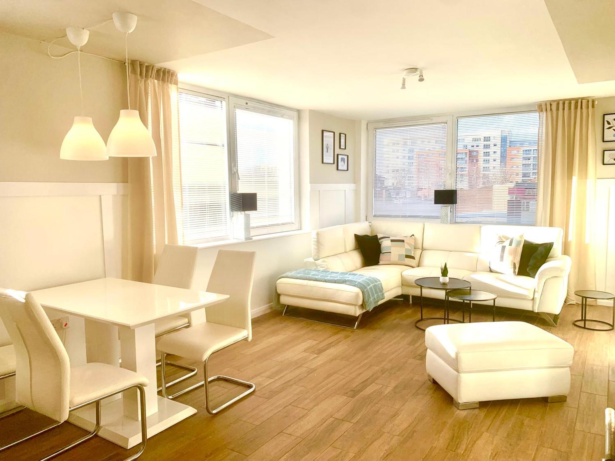 Large Modern 3 Bedroom City Centre Apartment ,Free Parking 利物浦 外观 照片
